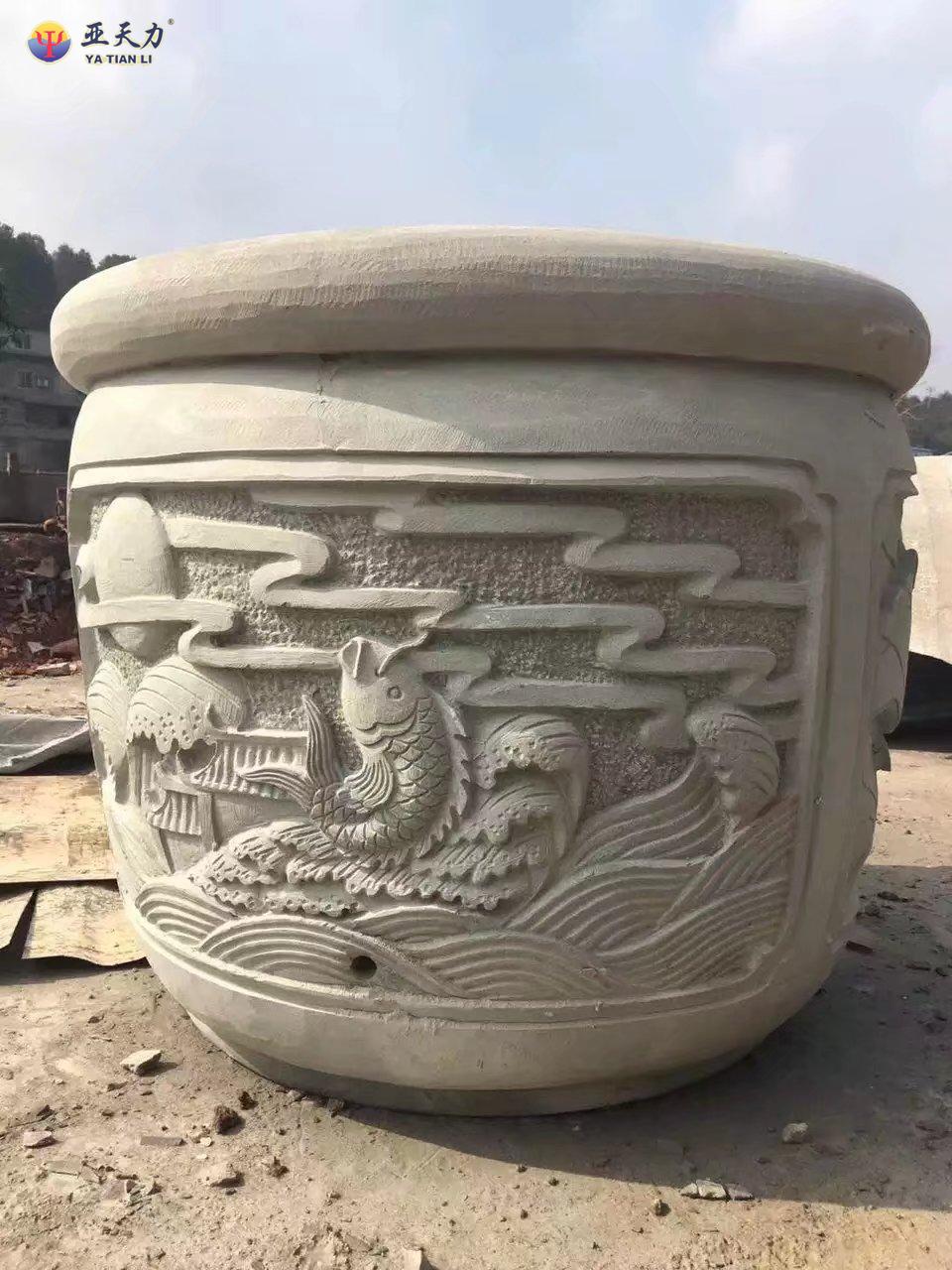 Stone Carving of Fish Tanks